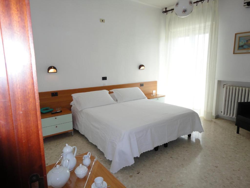 Hotel Riviera Bari Bilik gambar