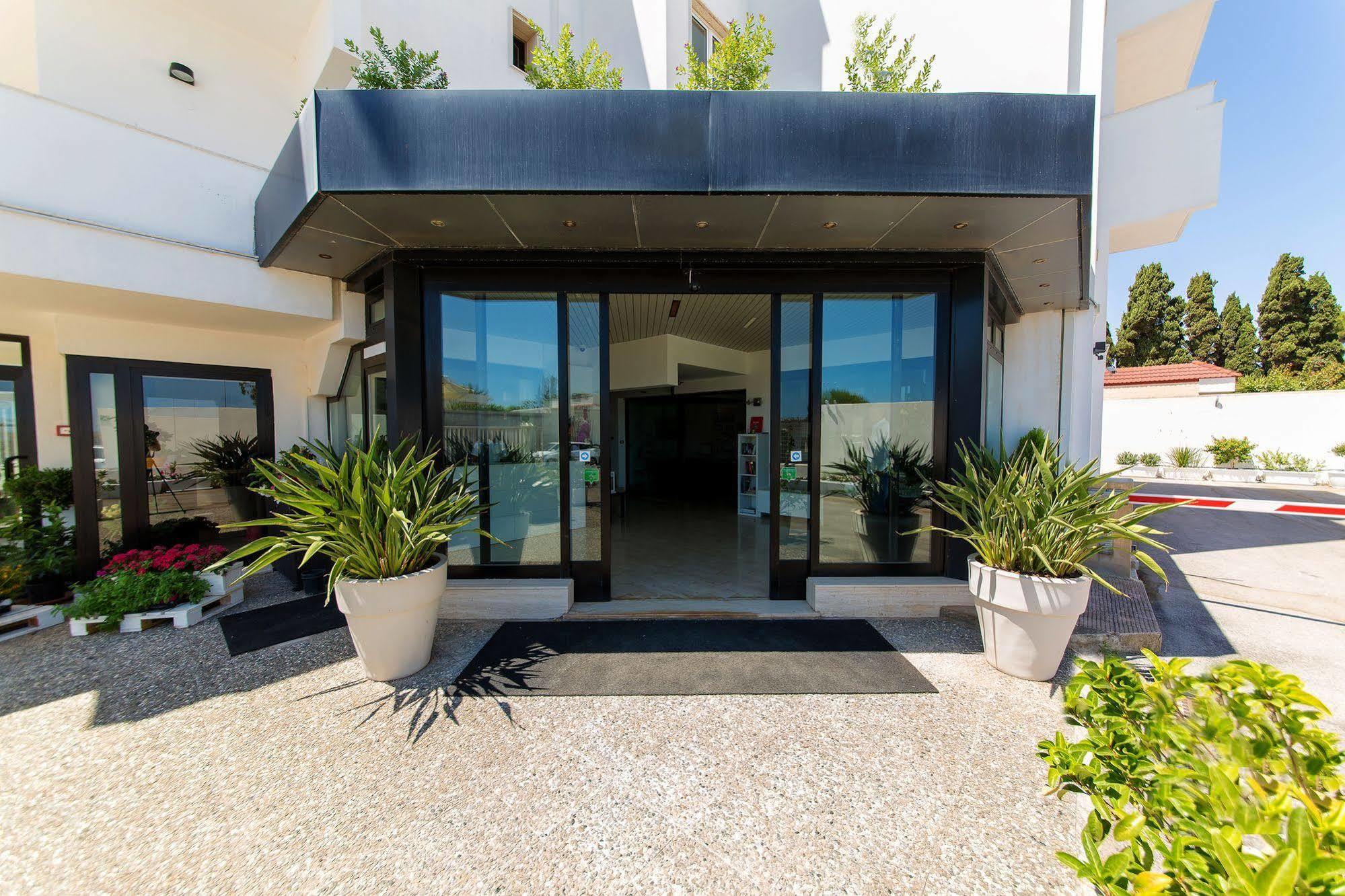 Hotel Riviera Bari Luaran gambar