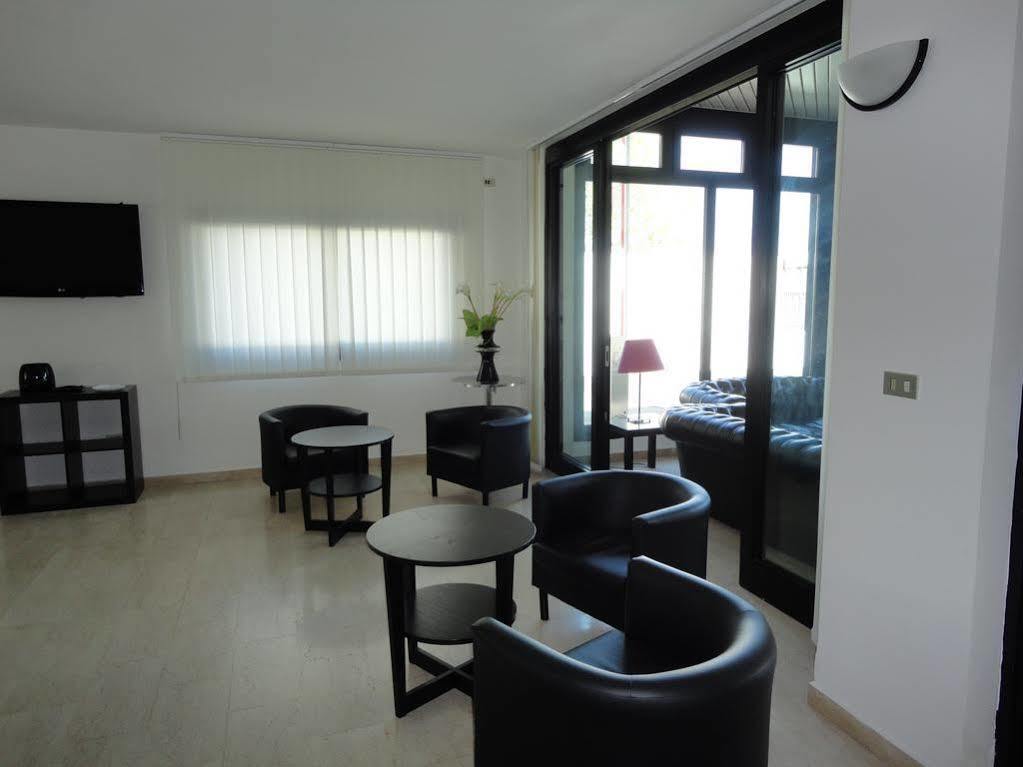 Hotel Riviera Bari Luaran gambar
